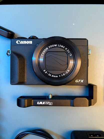 Canon PowerShot G7 X Mark III 20.9MP Digital Camera - Black + 32GB SD Card