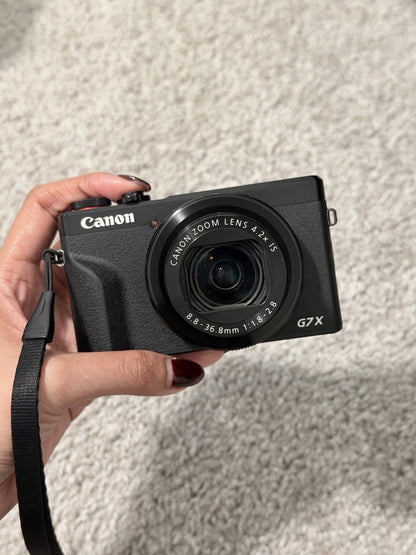 Canon PowerShot G7X Mark III 4K UHD 20.1MP Digital Camera Black + 128GB SD Card