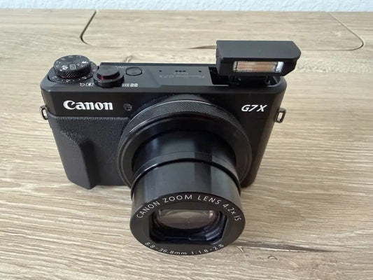 Canon PowerShot G7 x Mark II Digital Camera with Accessories