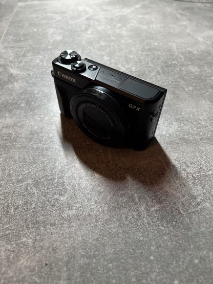 New Canon PowerShot G7 X Mark III Black + Accessory Pack