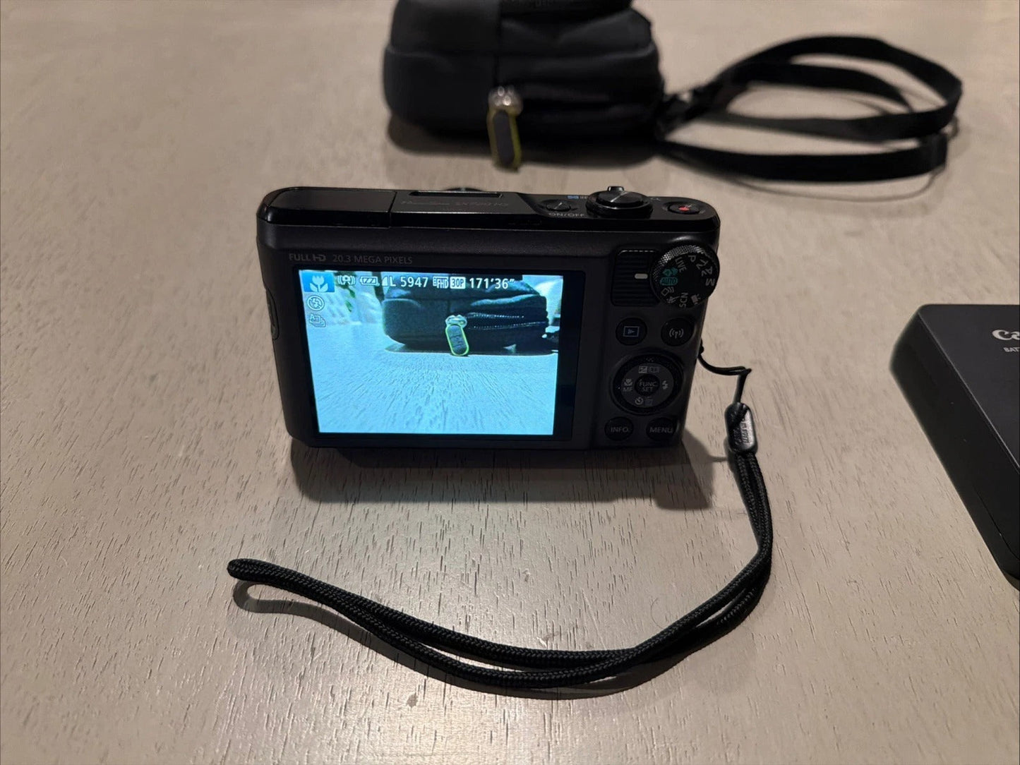 Canon PowerShot SX740 HS 20.3MP 40x Zoom Black Wi-Fi 4K Digital Camera