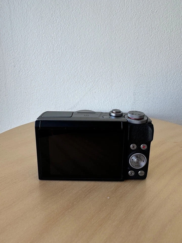NEW Canon PowerShot G7X Mark III Digital Camera 4K Vlogging silver