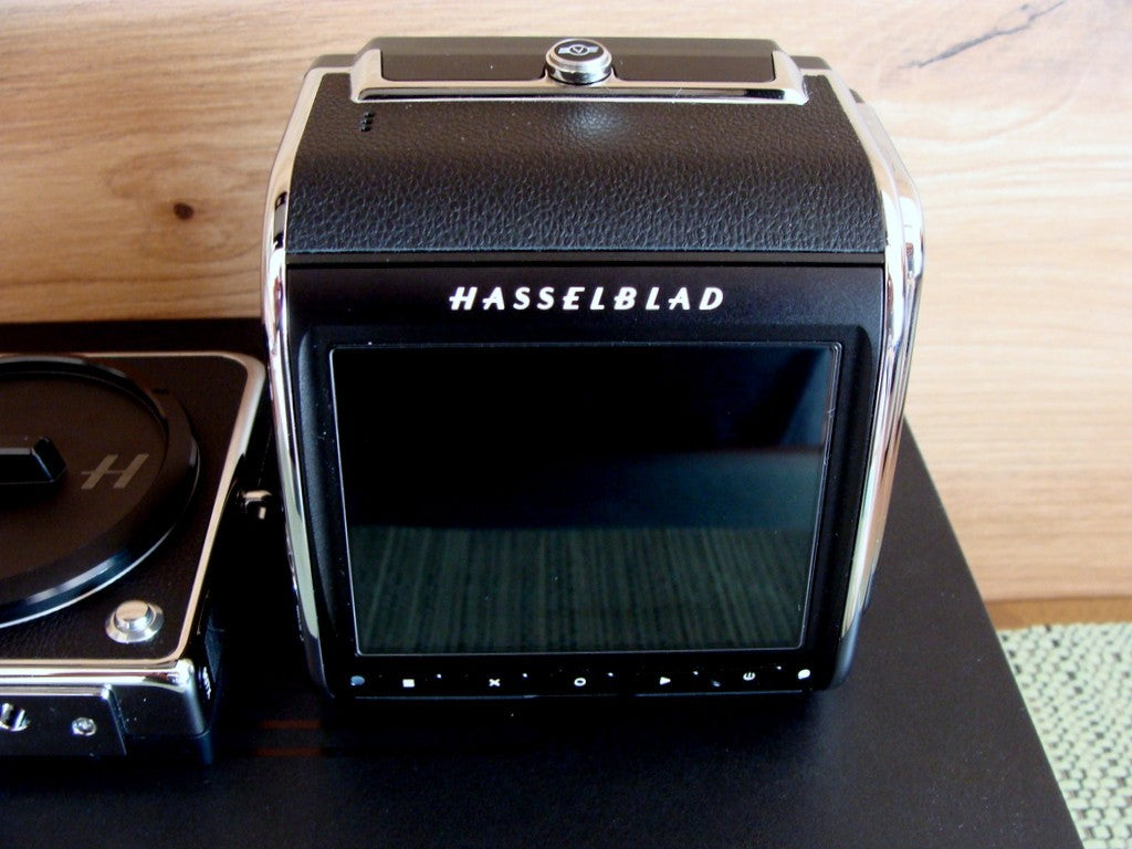 Hasselblad - Hasselblad 907x 100C Body Kit *Mint/Few Triggers* - Original Box!