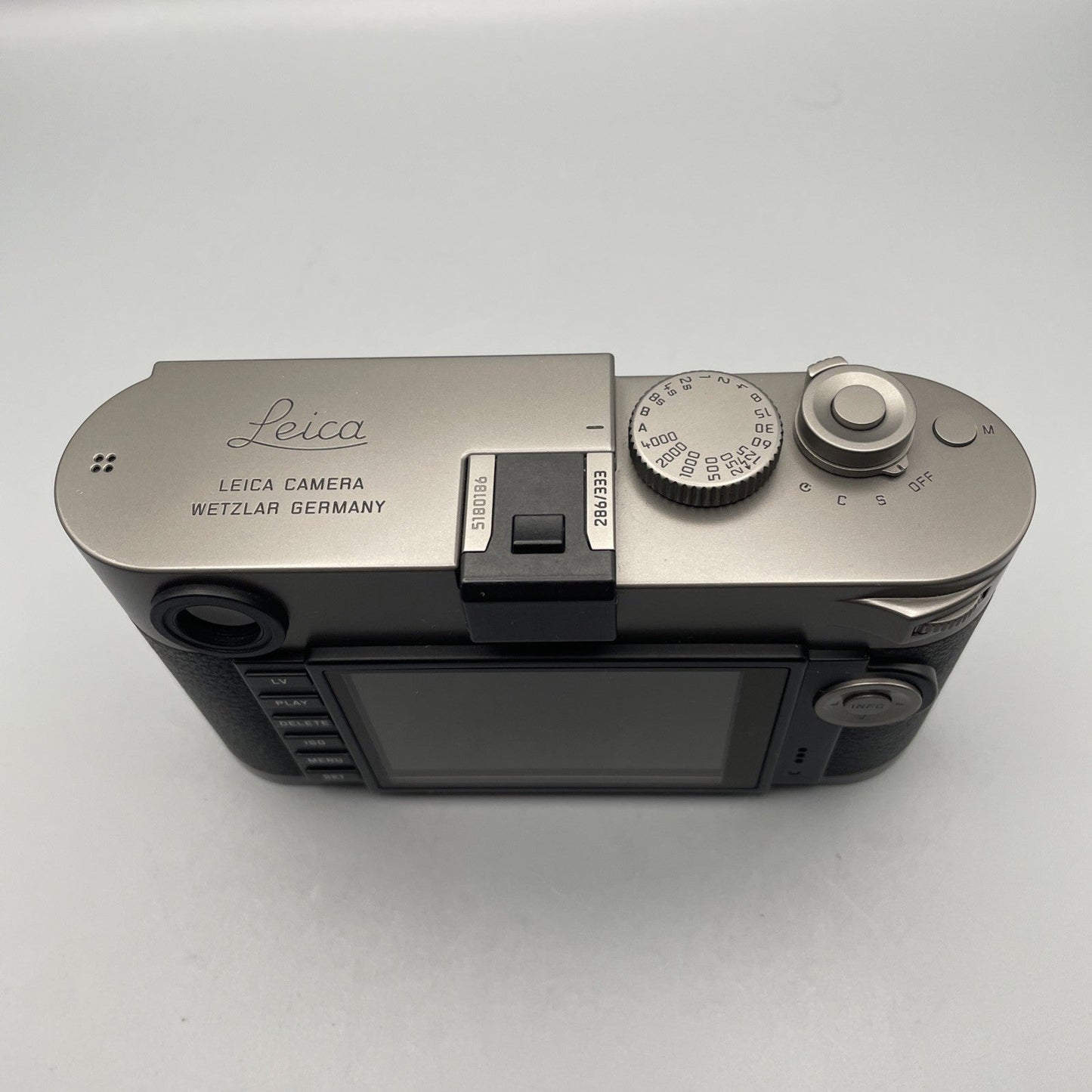 Leica M-P Titanium Set (Typ 240) 28mm F2 ASPH 50mm F2 APO - 10976 Mint Condition - RARE