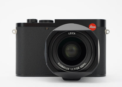 Leica Q3 60MP Full-Frame Compact Camera with Summilux 28mm f/1.7 ASPH. Lens