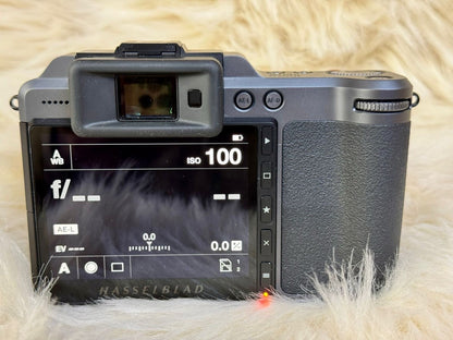 Hasselblad X1D II 50 MP Medium Format Mirrorless Camera - Silver (Body Only)
