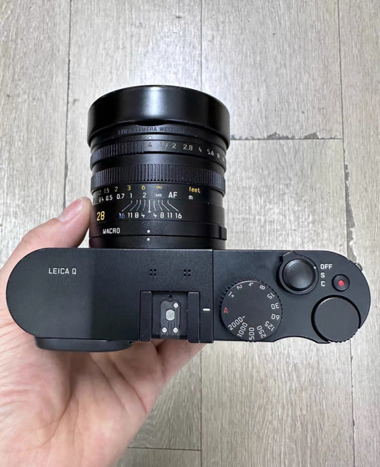 Leica Q Typ116 Digital Compact Digital Camera (Preowned)