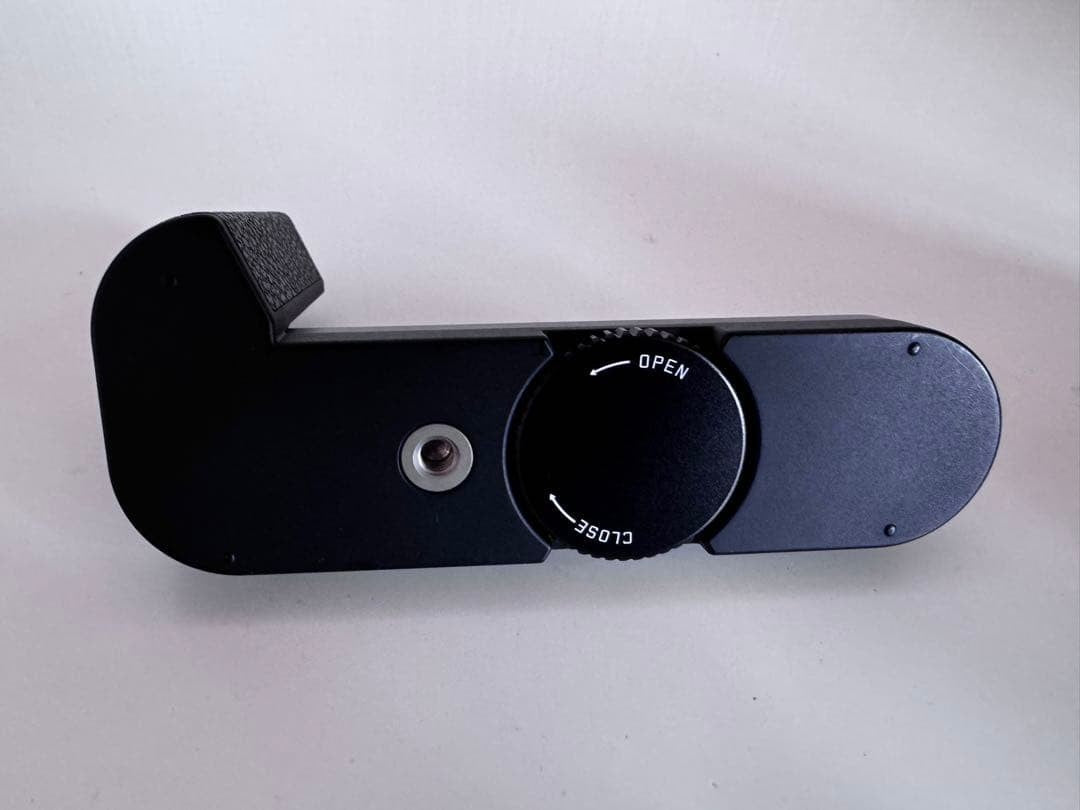 Leica M Monochrom Typ246 Digital Rangefinder Camera Body with Hand Grip, Battery