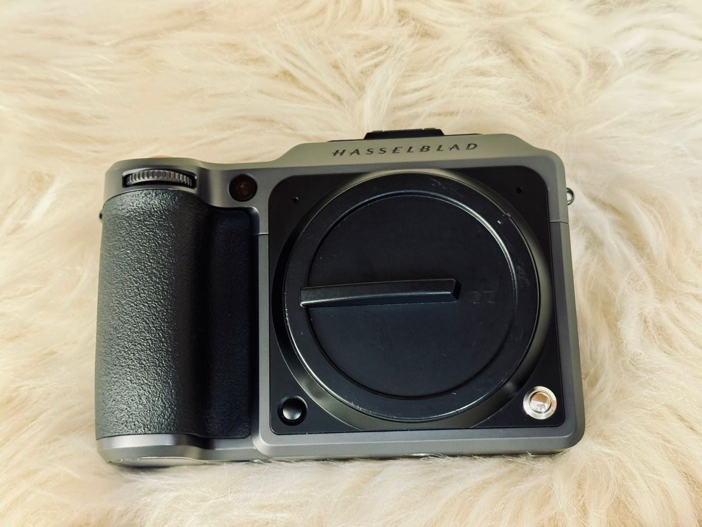 Hasselblad X1D II 50 MP Medium Format Mirrorless Camera - Silver (Body Only)