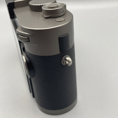 Leica M-P Titanium Set (Typ 240) 28mm F2 ASPH 50mm F2 APO - 10976 Mint Condition - RARE