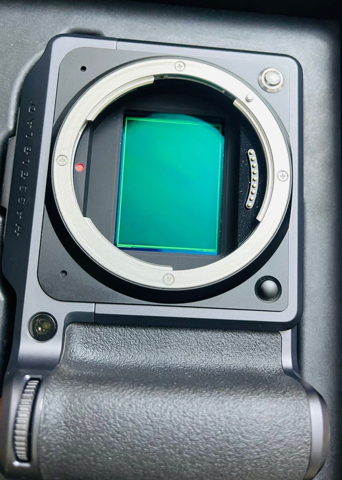 Hasselblad X1D II 50 MP Medium Format Mirrorless Camera - Silver (Body Only)