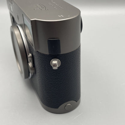 Leica M-P Titanium Set (Typ 240) 28mm F2 ASPH 50mm F2 APO - 10976 Mint Condition - RARE