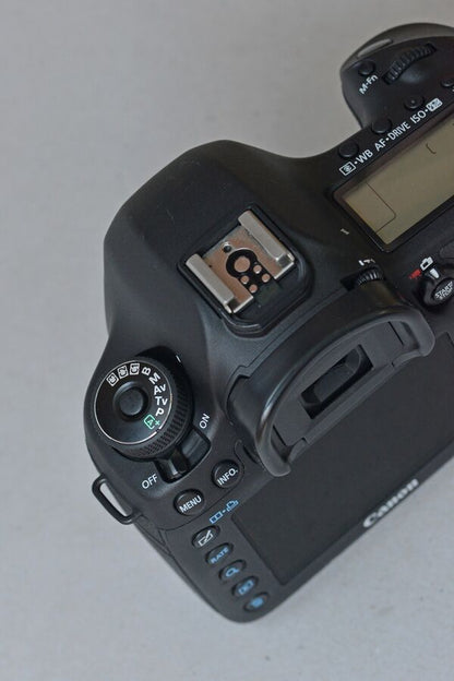 Canon EOS 5D Mark III 22.3 MP Digital Slr Camera